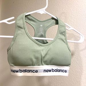 🌼 NWOT New Balance Sports Bra